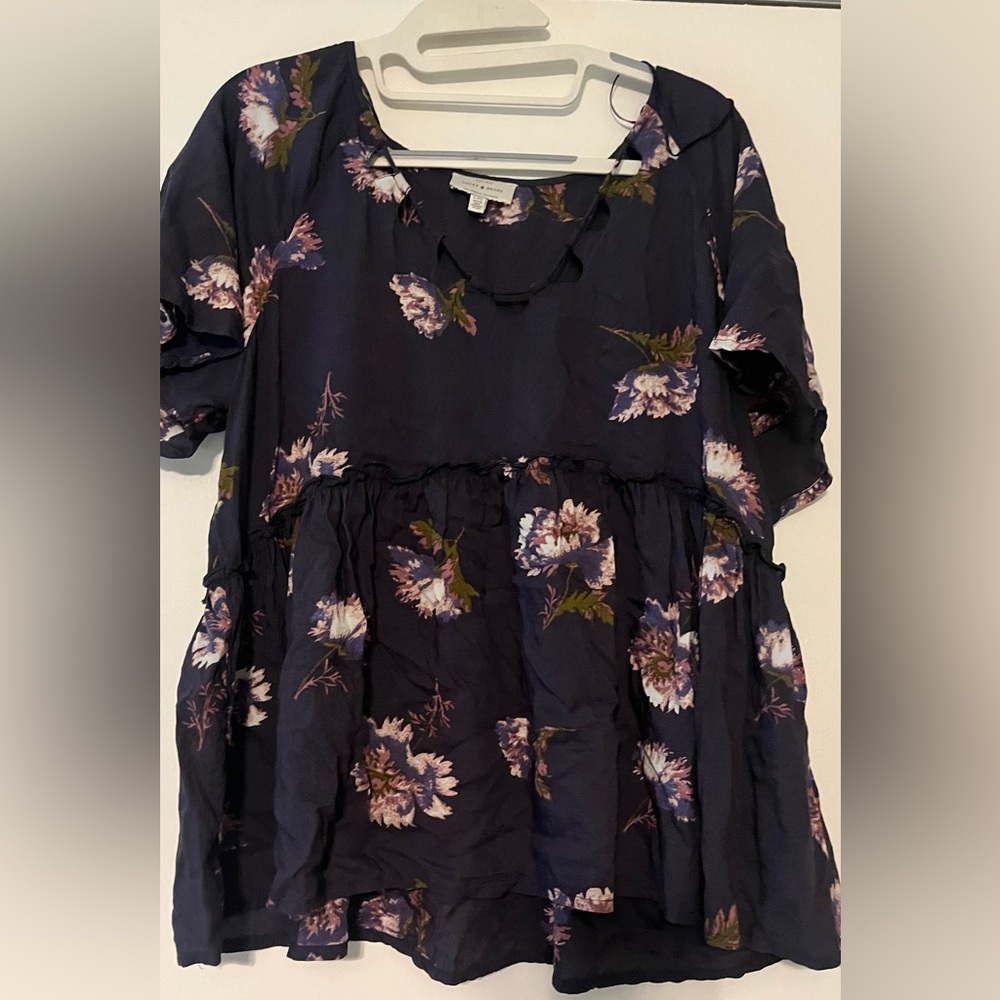Lucky Brand top